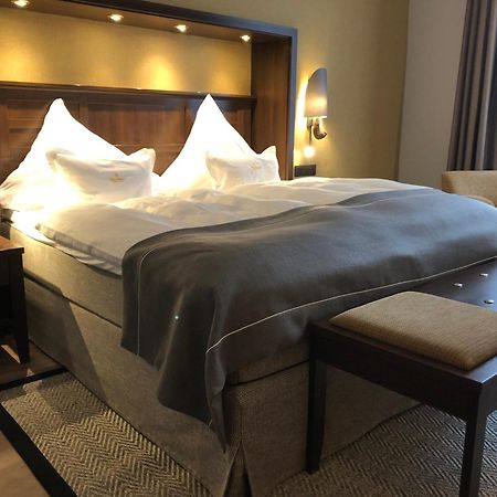 Boutique-Hotel Moseltor Трабен-Трарбах Екстер'єр фото