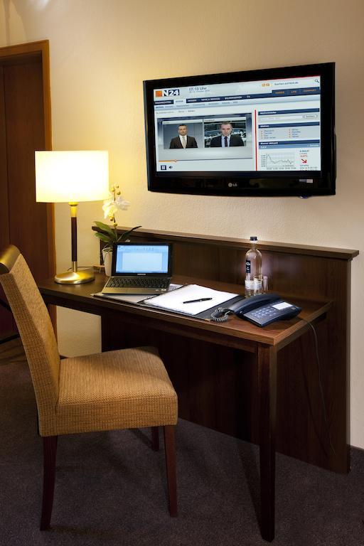 Boutique-Hotel Moseltor Трабен-Трарбах Екстер'єр фото